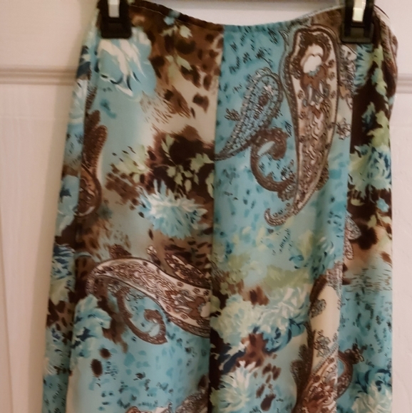 3 piece set. Top, tank and skirt - Picture 2 of 6